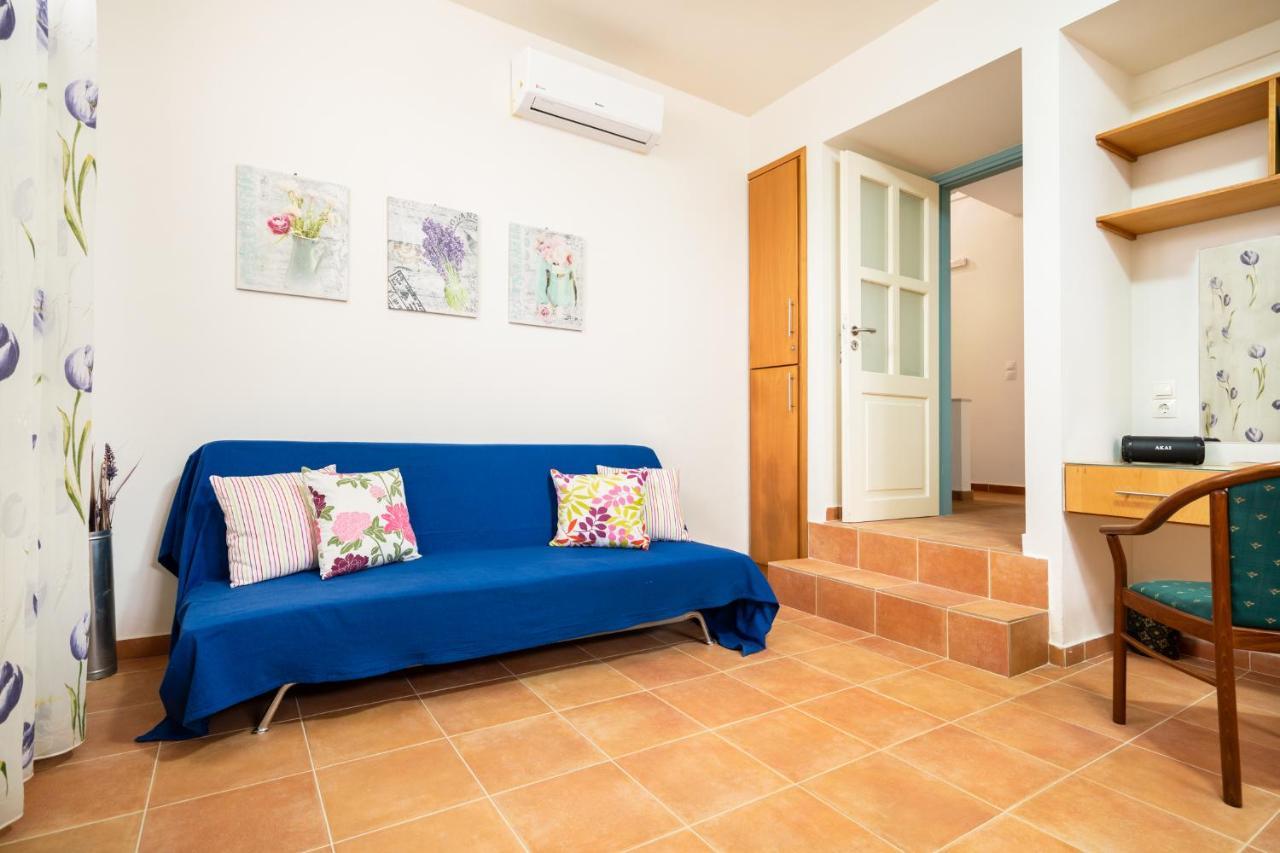 Beachfront Villa Turquoise With Private Pool, Bbq And Ping Pong Table Chania  Luaran gambar
