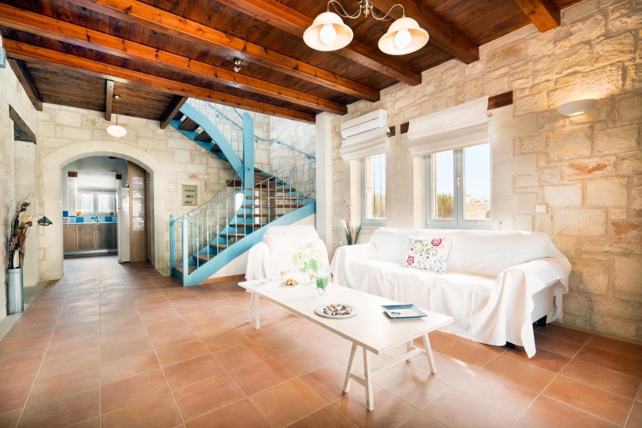 Beachfront Villa Turquoise With Private Pool, Bbq And Ping Pong Table Chania  Luaran gambar