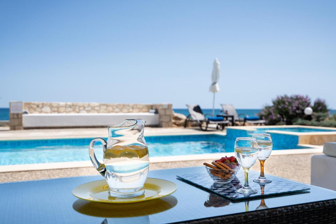 Beachfront Villa Turquoise With Private Pool, Bbq And Ping Pong Table Chania  Luaran gambar